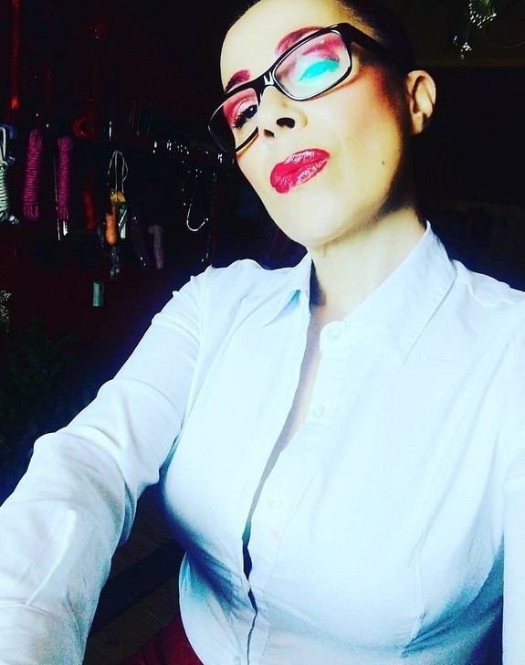 Padrona Claudiaporn model