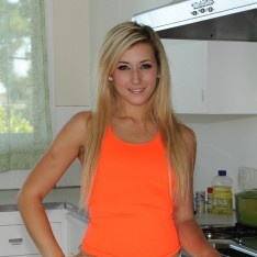 Lilly Banksporn model
